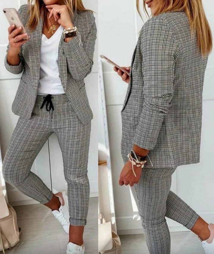 Noelani fitted blazer pant suit with wide leg pants
