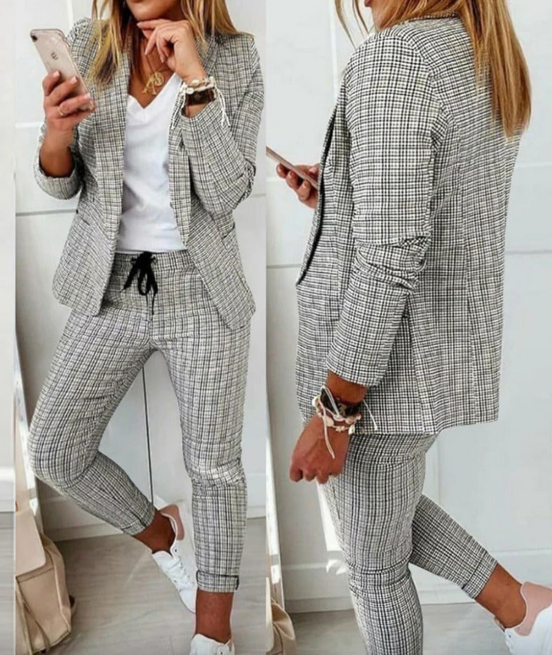 Noelani fitted blazer pant suit with wide leg pants – image 7