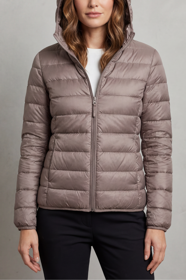 Courtney lightweight packable hooded puffer jacket