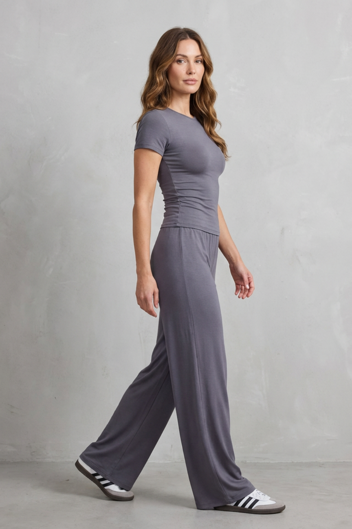 Gabriella fitted top and wide leg pants set – image 7