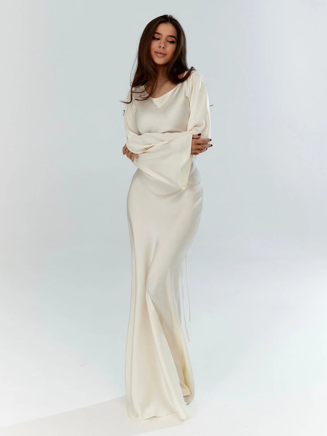 Vienna flowing satin maxi dress with long sleeves
