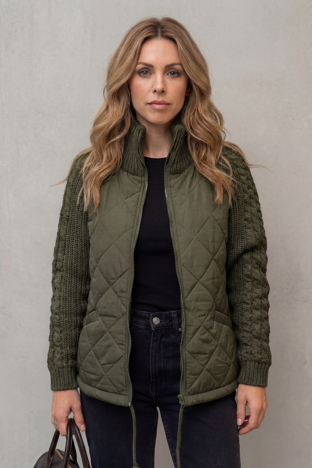 Sierra quilted puffer jacket with knit trim – image 12