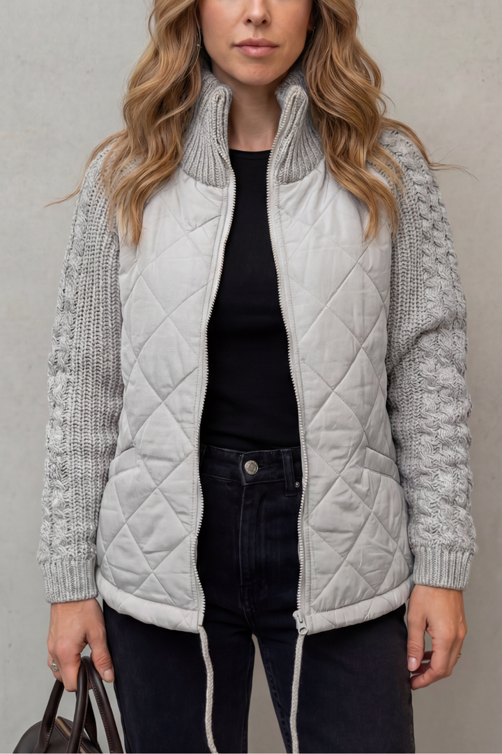 Sierra quilted puffer jacket with knit trim – image 6