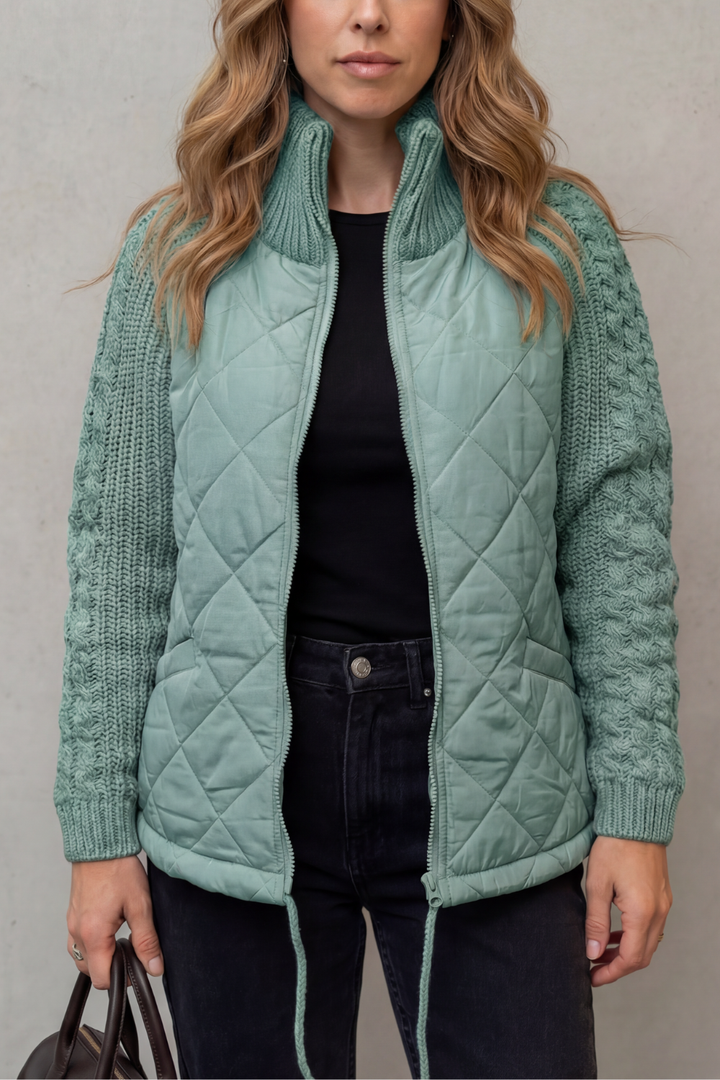 Sierra quilted puffer jacket with knit trim – image 7