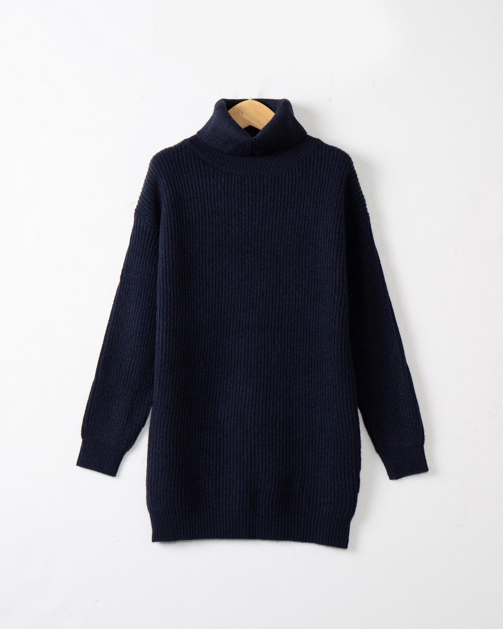 Demi long ribbed turtleneck sweater – image 10