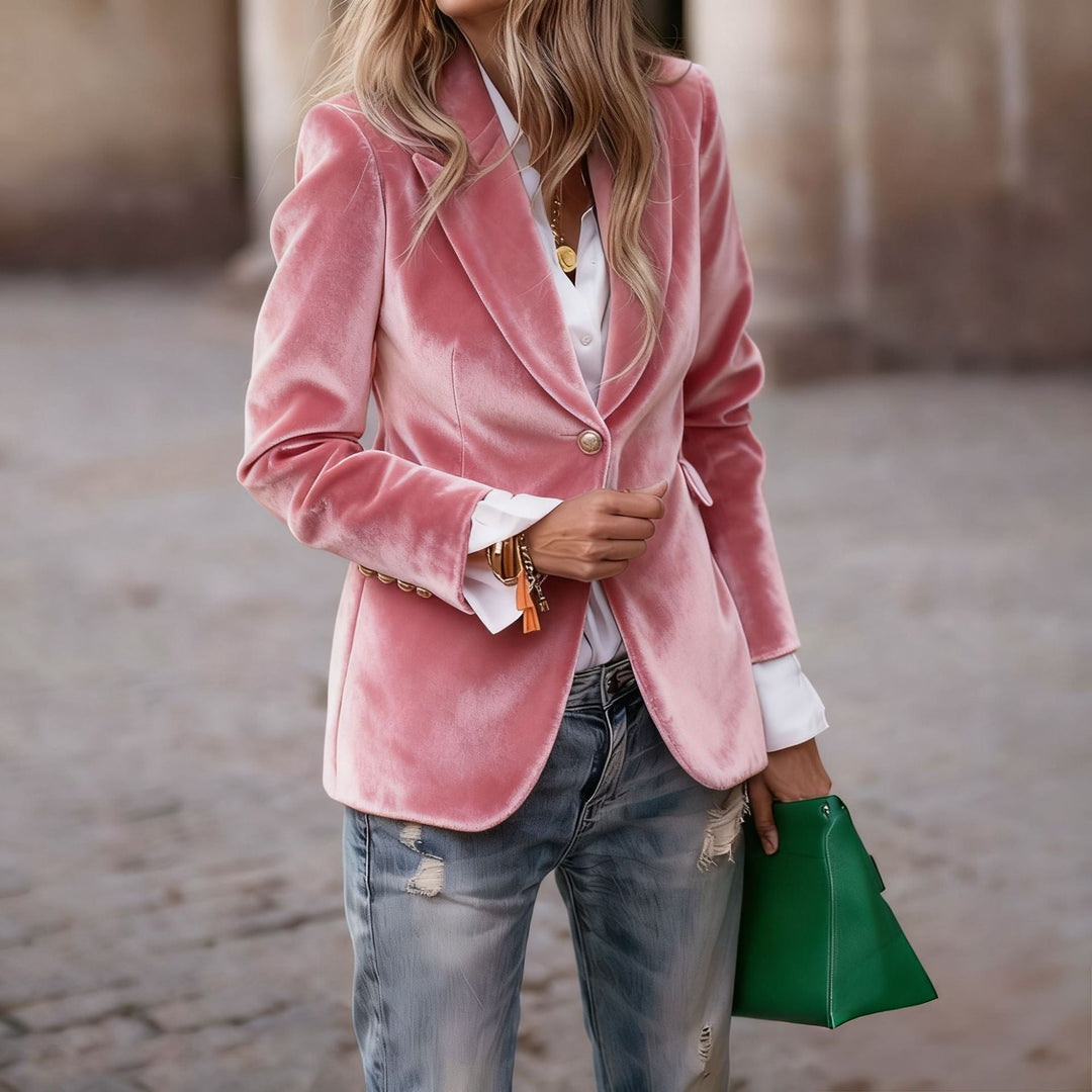 Laila fitted velvet blazer jacket – image 14