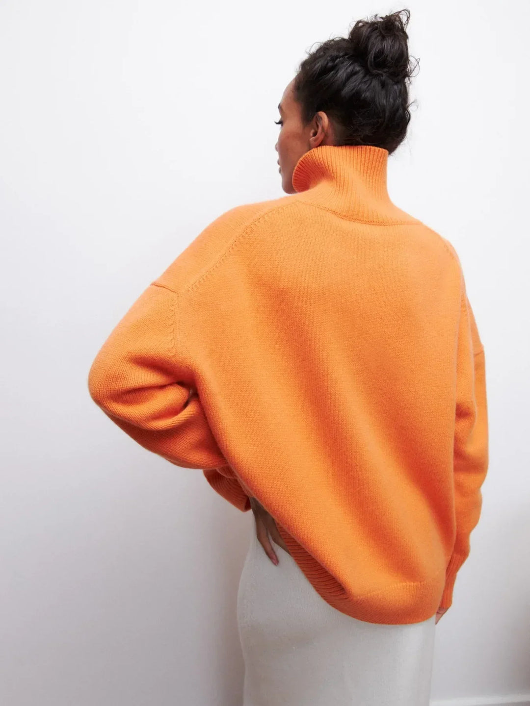 Isadora chunky knit turtleneck sweater – image 12