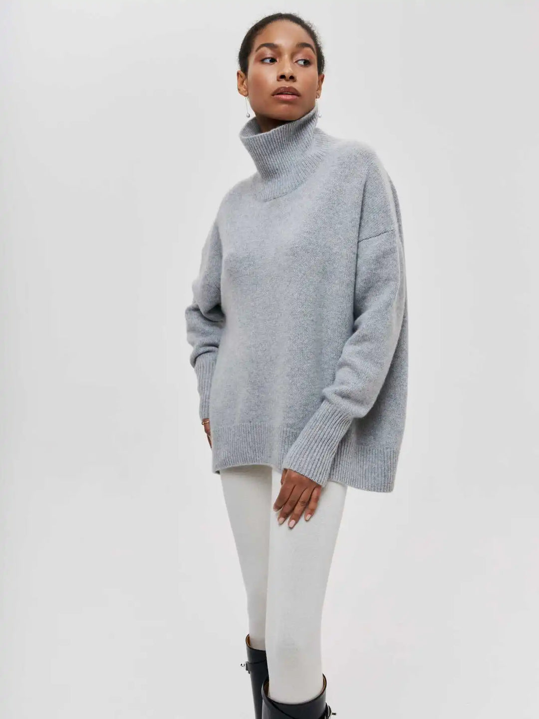 Isadora chunky knit turtleneck sweater – image 23