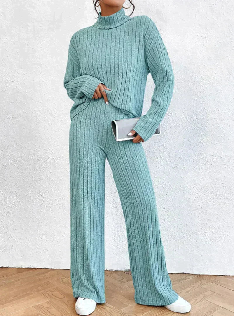 Alana two piece turtleneck knit set – image 3