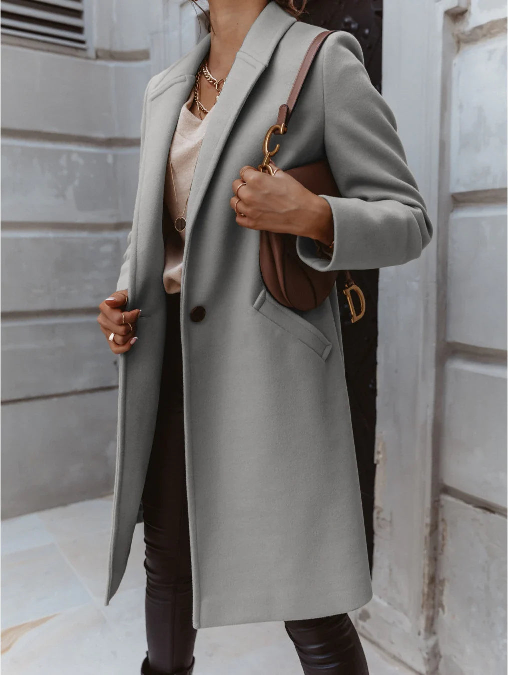 Dorothea long lapel button coat – image 4