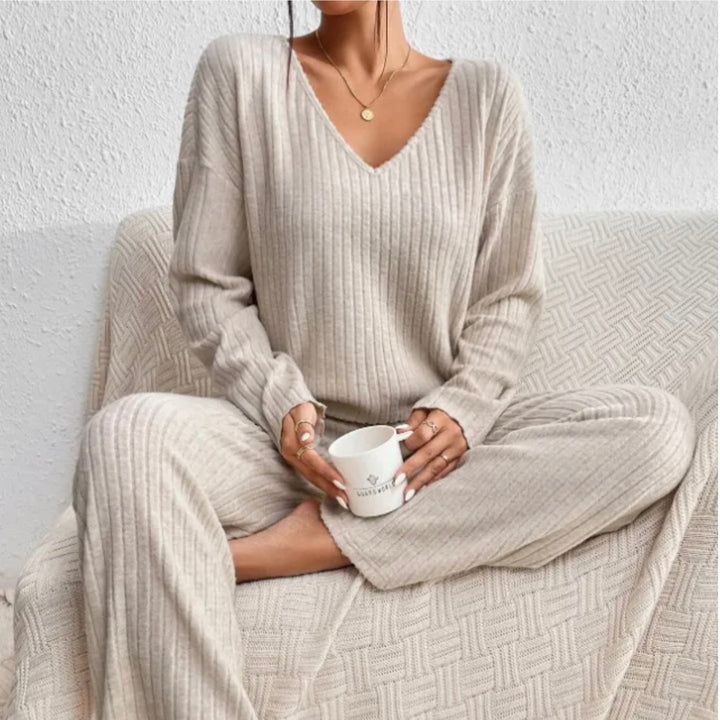 Greer ribbed v neck lounge set with wide leg pants – image 2