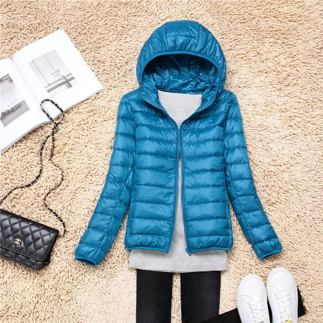 Alyssa ultralight packable puffer jacket with hood – image 6