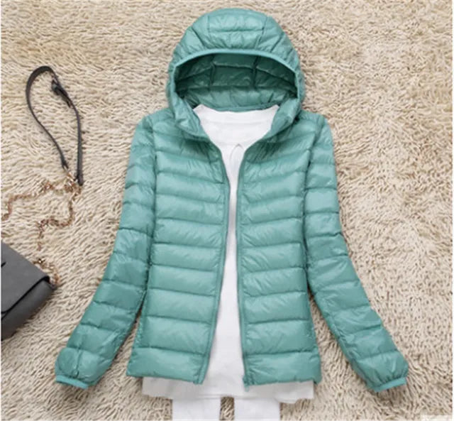 Alyssa ultralight packable puffer jacket with hood – image 7