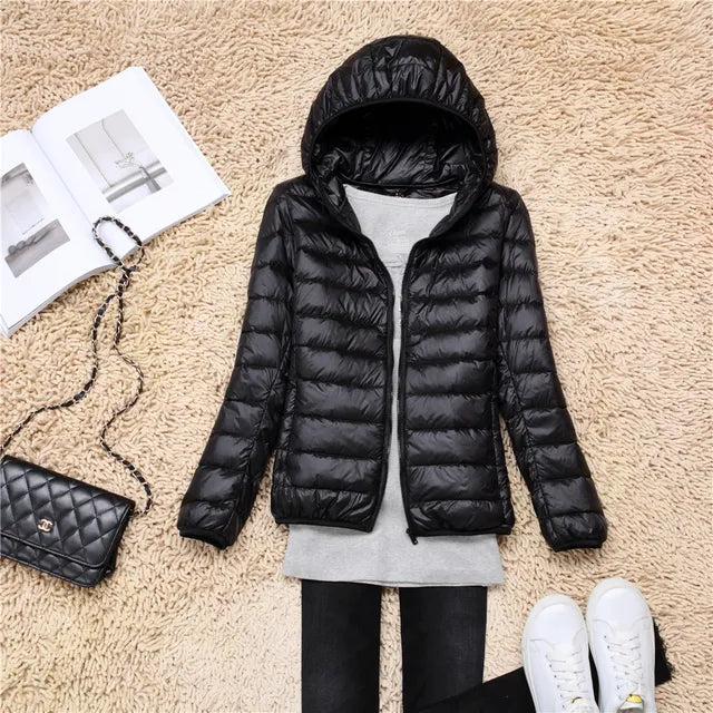 Alyssa ultralight packable puffer jacket with hood – image 3