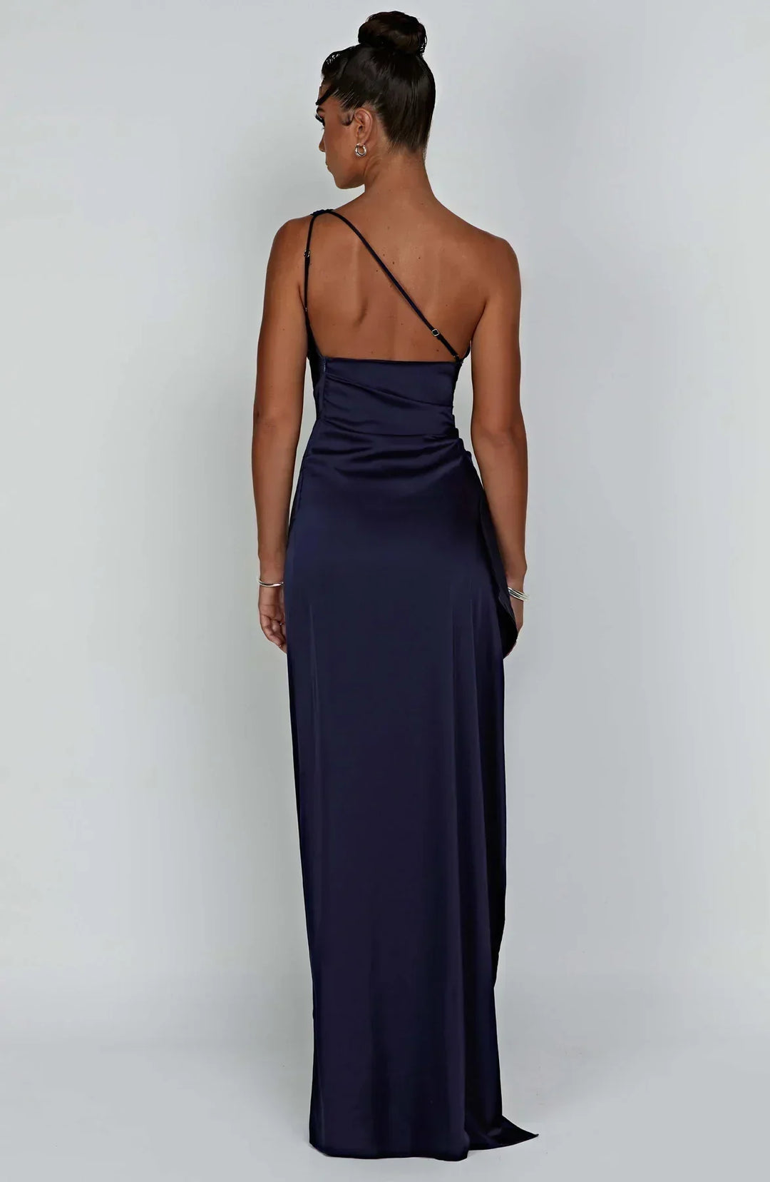 Eden one shoulder satin maxi dress with slit – image 18