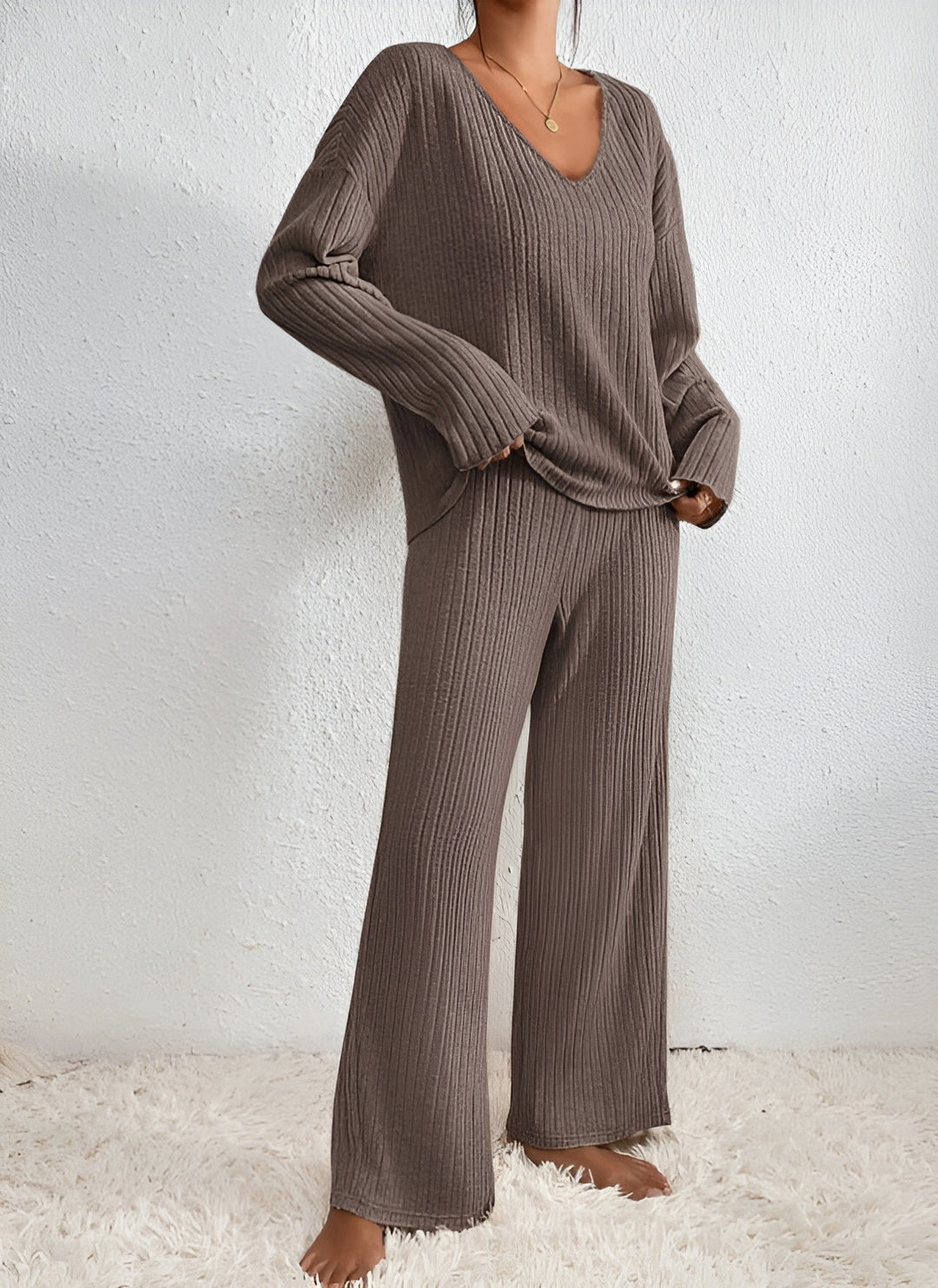 Willa two piece v neck knit set – image 9