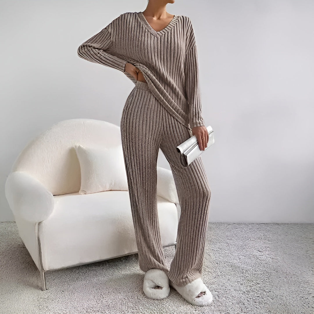 Willa two piece v neck knit set – image 8