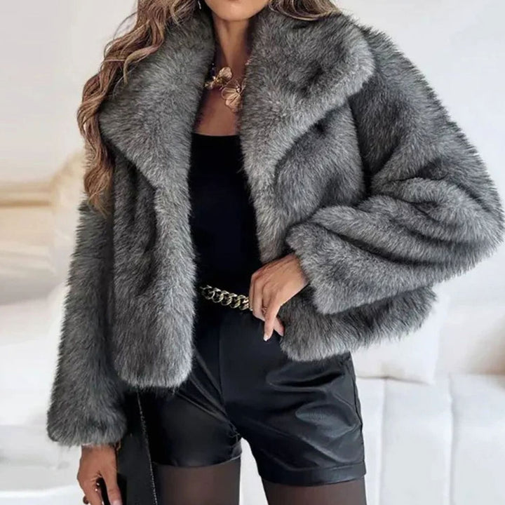 Bianca cropped open front faux fur jacket – image 4