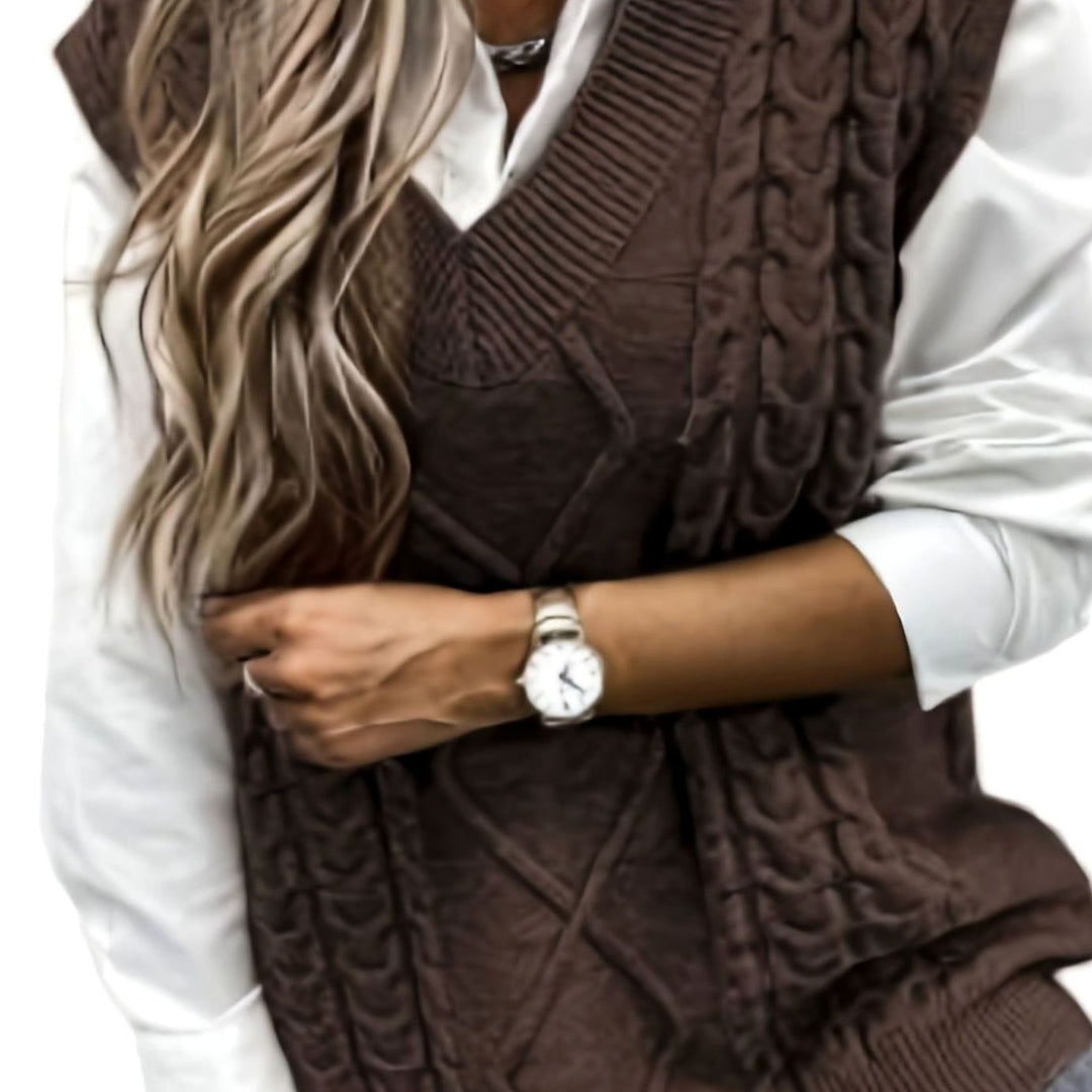 Lucy cable knit V neck sweater vest – image 5
