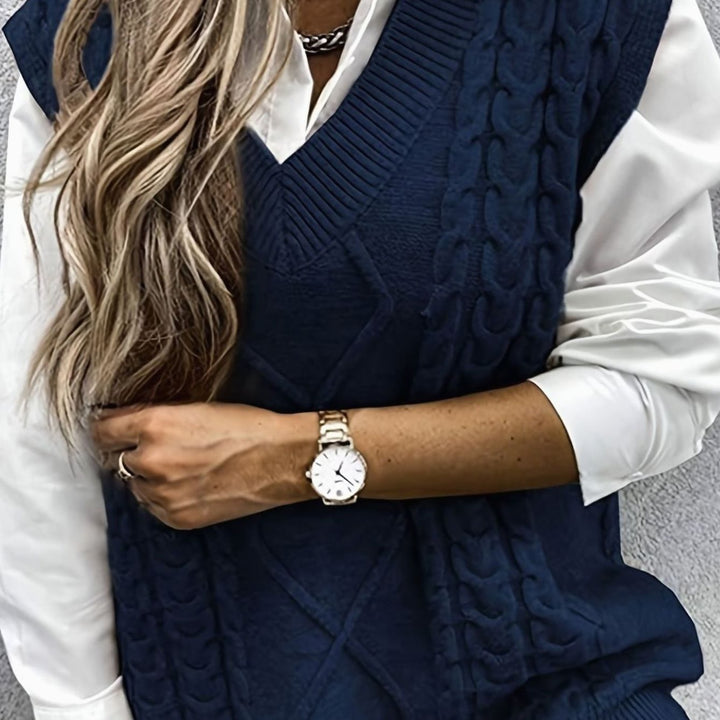 Lucy cable knit V neck sweater vest – image 7