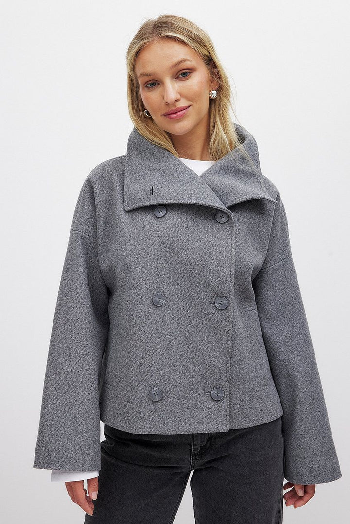 Remi cropped jacket with double snap front – image 4