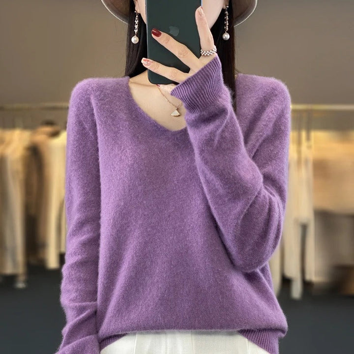 Lillian v neck wool sweater – image 7